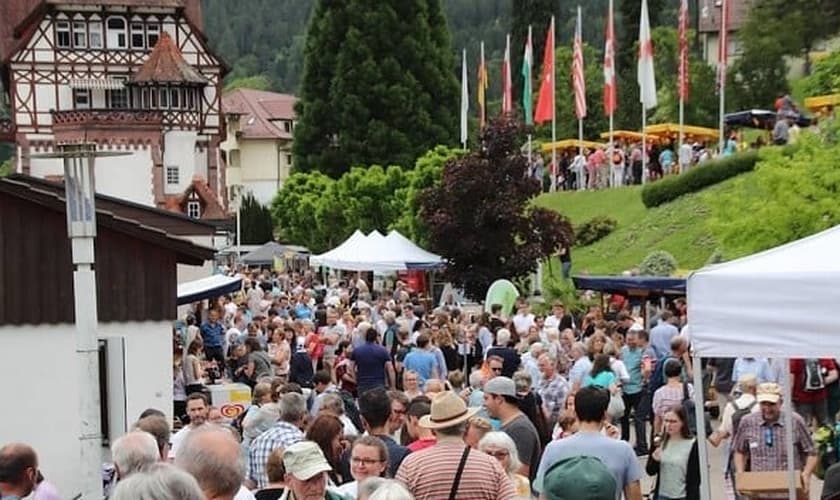 Multidão participa da Missão de Pentecostes de 2019 em Liebenzell. (Foto: Reprodução/Missão Liebenzeller)