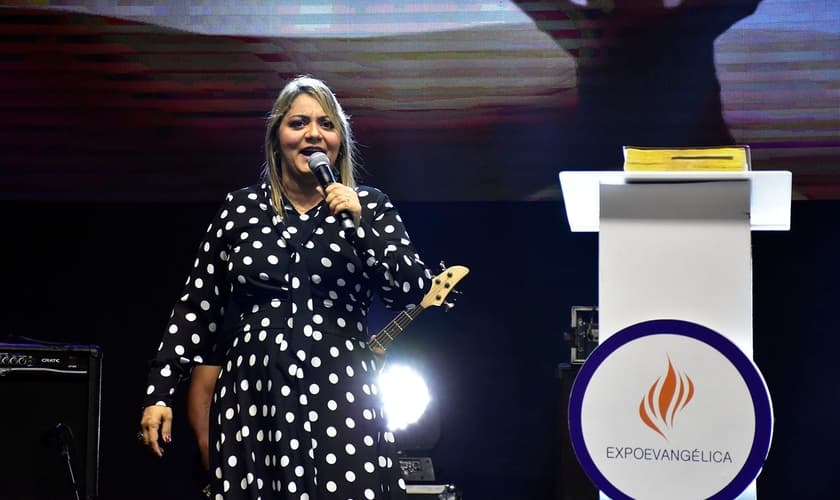 Ivna Medeiros foi a preletora do Encontro de Mulheres na ExpoEvangélica 2019. (Foto: Guiame/Irion Oliveira)