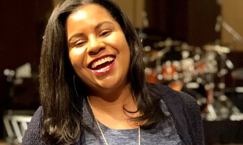 Nichol Collins viveu como lésbica e traficante de drogas por 20 anos, até se tornar cristã. (Foto: Nichol Collins/Facebook)