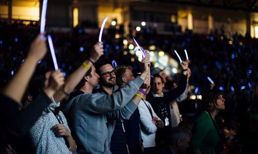 Revive Europa faz orações e jejum pelo continente. (Foto: Reprodução/Revive Europe)