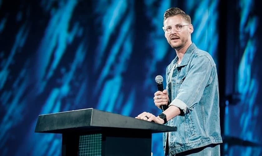 O pastor Jarrid Wilson morreu aos 30 anos após cometer suicídio. (Foto: Harvest Christian Fellowship)