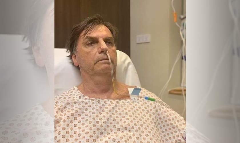 Presidente da República, Jair Bolsonaro com sonda nasogástrica. (Foto: Reprodução/Twitter)