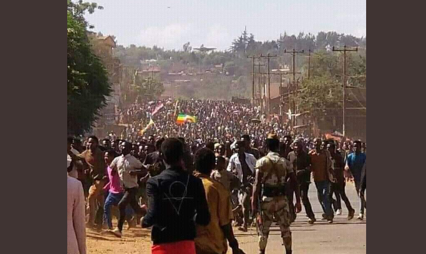 Protestos contra a violência aos cristãos na Etiópia. (Foto: Reprodução/Twitter)