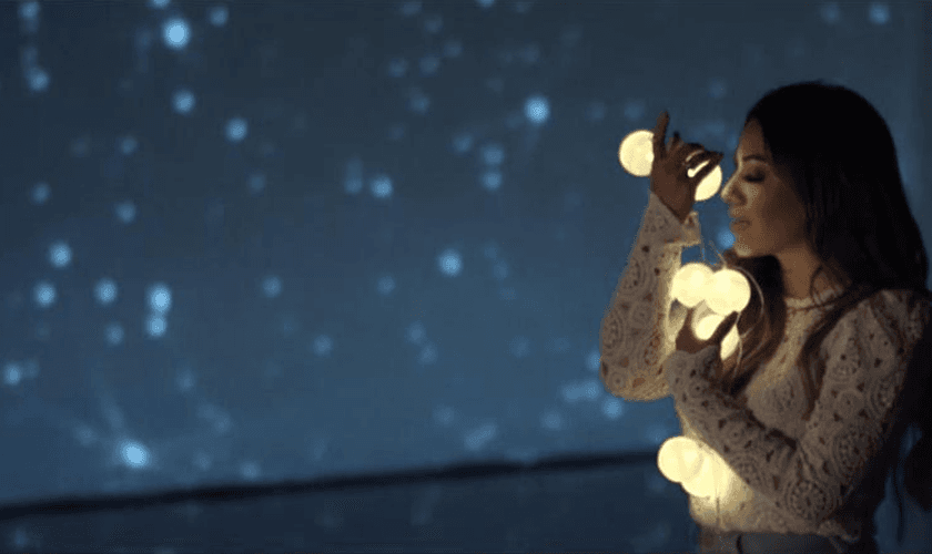 Gabriela Rocha gravou o clipe "Diz", que será lançado no dia 7 de novembro. (Imagem: 360 WayUP)