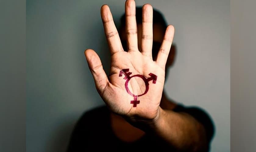 Consultas firmadas sobre conceitos equivocados, fruto da ideologia de gênero, têm levado jovens e até crianças a iniciarem o processo de mudança de sexo. (Foto: Getty Immages)