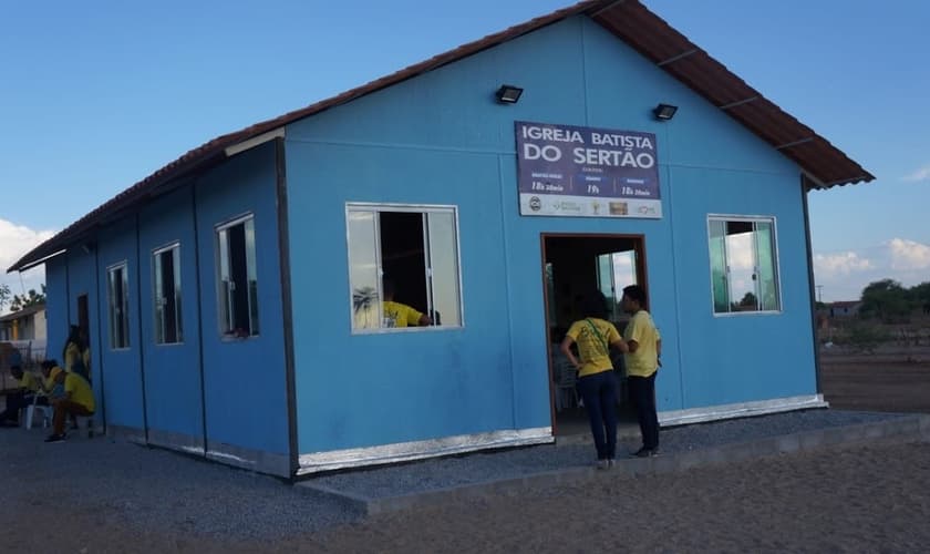 Localizada na zona rural de Juazeiro, na Bahia, a Igreja Batista do Sertão superou a meta de arrecadação proposta por seu pastor, que já era 4 vezes mais que sua entrada mensal. (Foto: Igreja Batista do Sertão)
