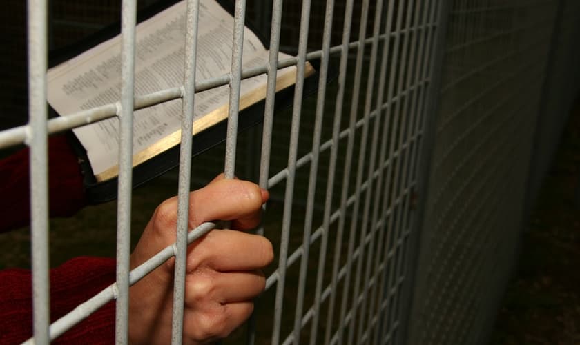 Irã está desencadeando uma repressão abrangente sobre os cristãos, especialmente os que saíram do islamismo. (Foto: Reprodução/iStock)