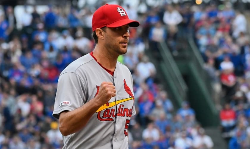 Adam Wainwright tem se destacado no Beisebol norte-americano e aproveitado essa plataforma para compartilhar sobre Jesus. (Foto: Sport Spectrum)