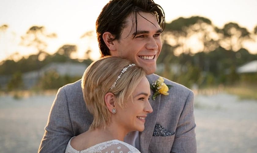 O filme "Enquanto Estivermos Juntos" conta a história de Jeremy Camp e sua primeira esposa, Melissa. (Foto: IndieWire)