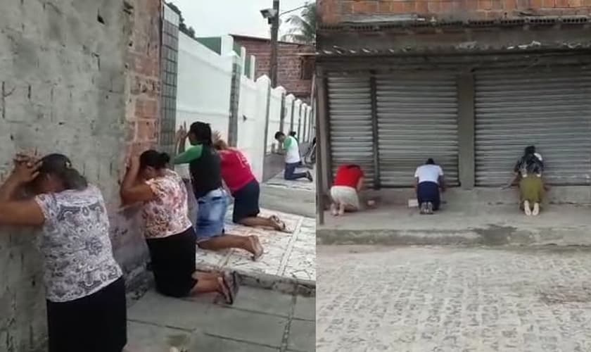 Homens e mulheres intercederam nas ruas do município de Abreu e Lima, em Pernambuco. (Foto: Reprodução)