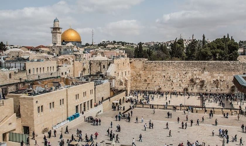 Muro das Lamentações, em Jerusalém, será um dos locais sagrados de Jerusalém aberto para visitação virtual durante a Páscoa. (Foto: Google Maps)