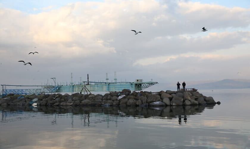 Vista do Mar da Galiléia a partir da cidade de Tiberíades, no norte de Israel. (Foto: David Cohen/Flash90)