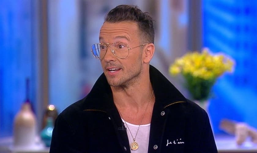 Carl Lentz é pastor da Hillsong Nova York, região que atualmente é a mais afetada pelo coronavírus nos EUA. (Foto: ABC News)