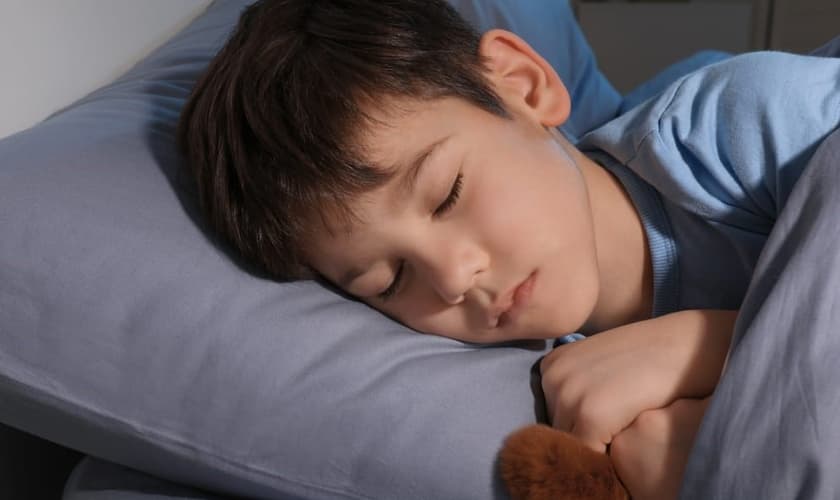 Menino conta sonhos proféticos com fim da pandemia. (Foto ilustrativa: Reprodução/Shutterstock)