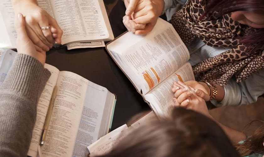 O movimento ‘Midnight Moms Devotional’ (‘Devocional das Mães à Meia-Noite’) é um movimento entre as mães para orar umas pelas outras. (Foto: Getty Images)