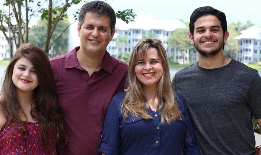 Ronaldo Lidório e sua família atualmente vivem em Manaus (AM), onde ele exerce seu ministério ligado a Missões. (Foto: Facebook)