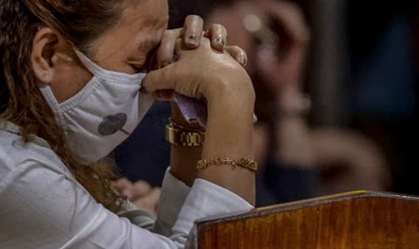 Cristãos têm sofrido intensa repressão do Partido Comunista, que está demolindo igrejas e prendendo pastores e fiéis. (Foto: Asia News)