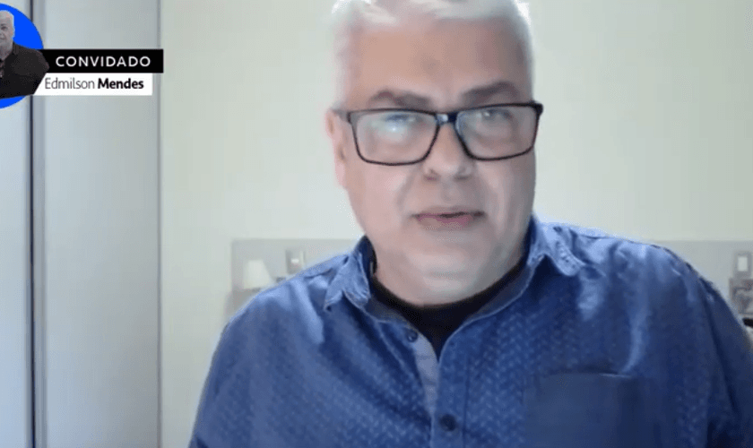 O teólogo Edmilson Mendes durante live no Portal Guiame. (Foto: Reprodução / Guiame)