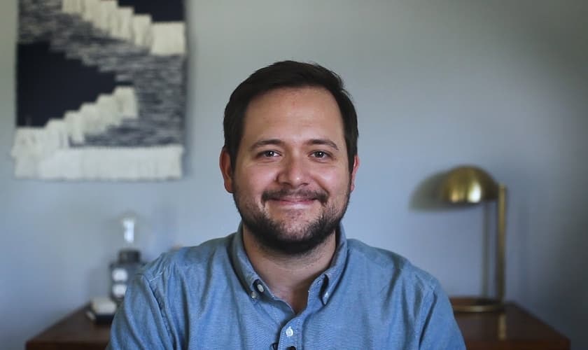 Craig Denison é pastor, conselheiro e autor, exercendo um ministério que tem alcançado cerca de 1,5 milhão de pessoas nos EUA. (Imagem: Youtube / Reprodução)