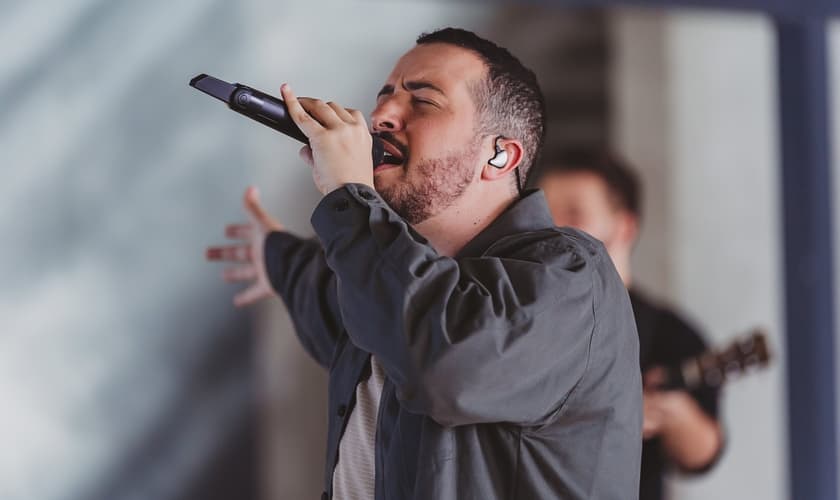 Isaías Saad lançou o clipe "Egito" na última quinta-feira (20). (Foto: Flauzilino Jr )