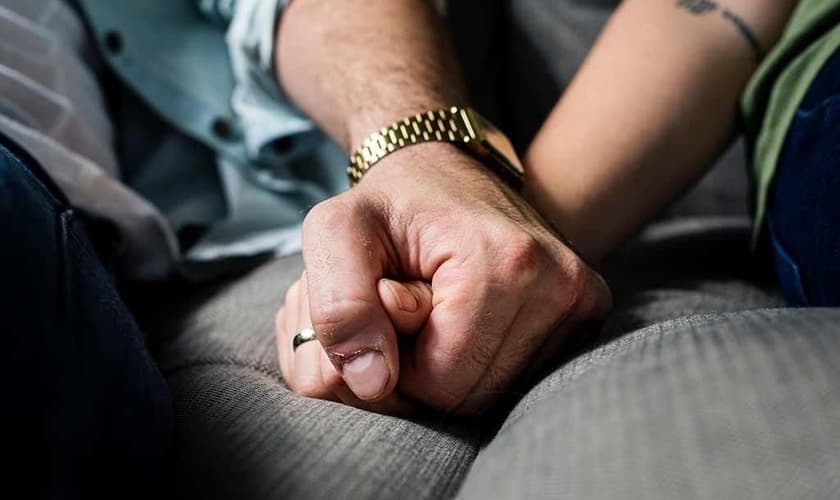 Imagem ilustrativa. Pesquisa mostra que muitos cristãos acham o sexo casual aceitável. (Foto: Reprodução/BCNMetropolitan)