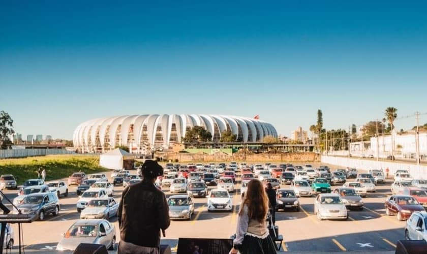 Evento foi realizado em três sessões e reuniu mais de 600 veículos (Foto: Fábio Domiciano)