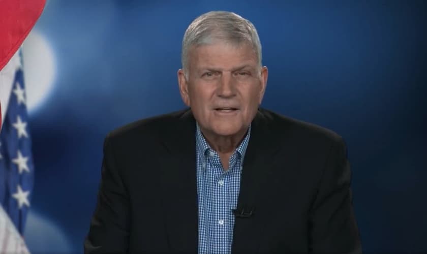 O pastor e evangelista Franklin Graham realizou uma breve live de oração, horas antes do dia da eleição nos EUA. (Imagem: Facebook / Reprodução)