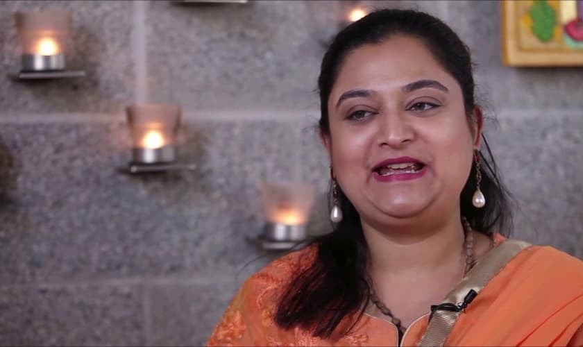 Mohini Chrstina tem compartilhado seu testemunho de transformação de vida. (Foto: Believers)