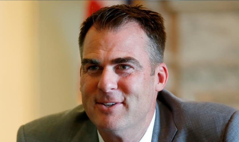 Governador de Oklahoma Kevin Stitt (Foto: Reprodução / AP)