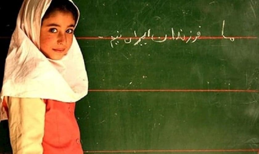 Mais de 7.000 meninas no Irã estão registradas como casadas com menos de 14 anos. (Foto: Reprodução / Mojahedin Organization of Iran)