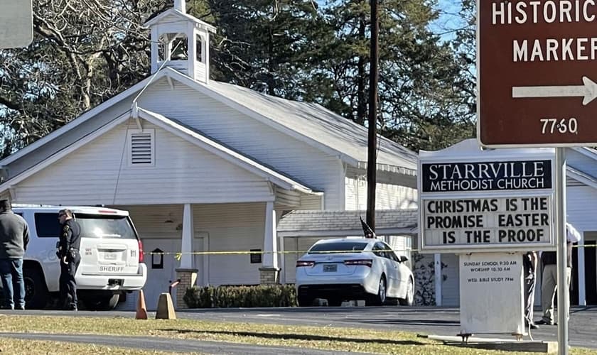 O tiroteio aconteceu na Igreja Metodista Starrville, no Texas. (Foto: Zak Wellerman/Tyler Morning Telegraph)