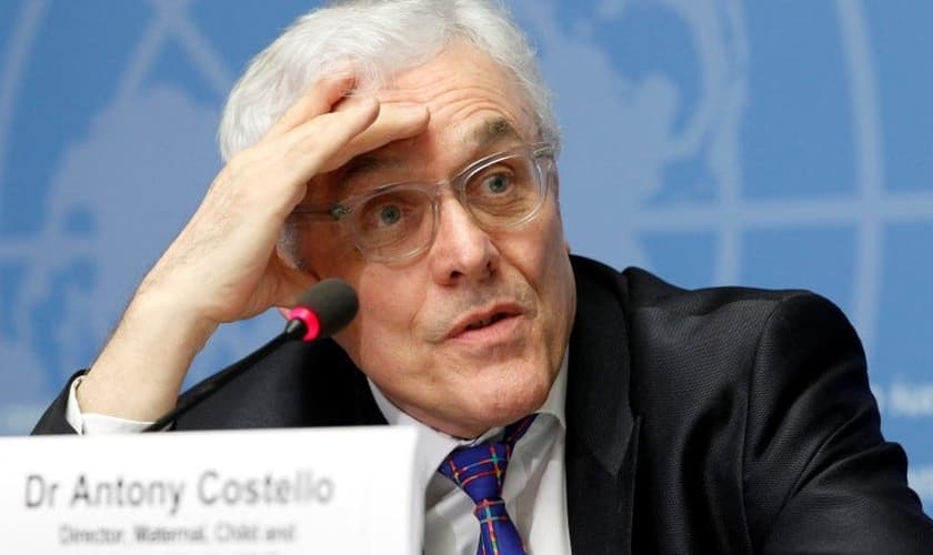 Anthony Costello durante coletiva de imprensa em Genebra, em 2016. (Foto: Reuters)
