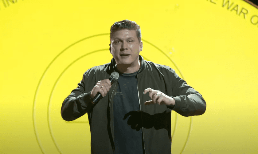 Daniel Kolenda fala durante a edição online do The Send 2021. (Foto: YouTube/The Send)