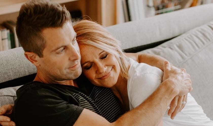 Jeremy e Adrienne Camp estão casados há mais de 17 anos. (Foto: Instagram/Jeremy Camp)