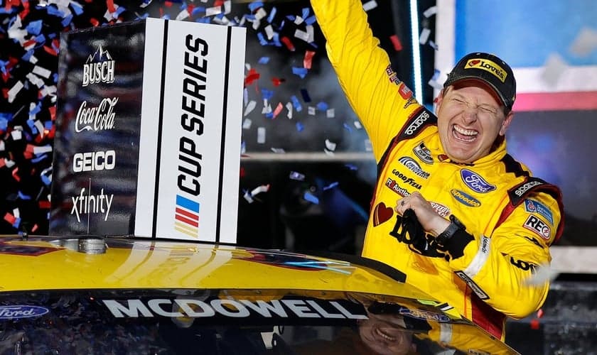 Michael McDowell ganhou o Daytona 500, uma corrida da NASCAR na Flórida. (Foto: Jared C. Tilton/Getty Images)
