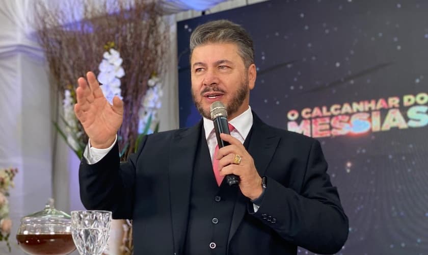 O pastor Joel Engel fundou a Escola Profética há 33 anos. (Foto: Ministério Engel)