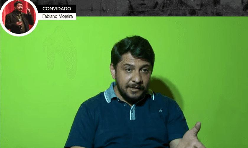 Fabiano Moreira, diretor da CIA Alvo de Teatro e presidente da ACRIART (Associação Cristã de Artistas). (Foto: Reprodução / YouTube)