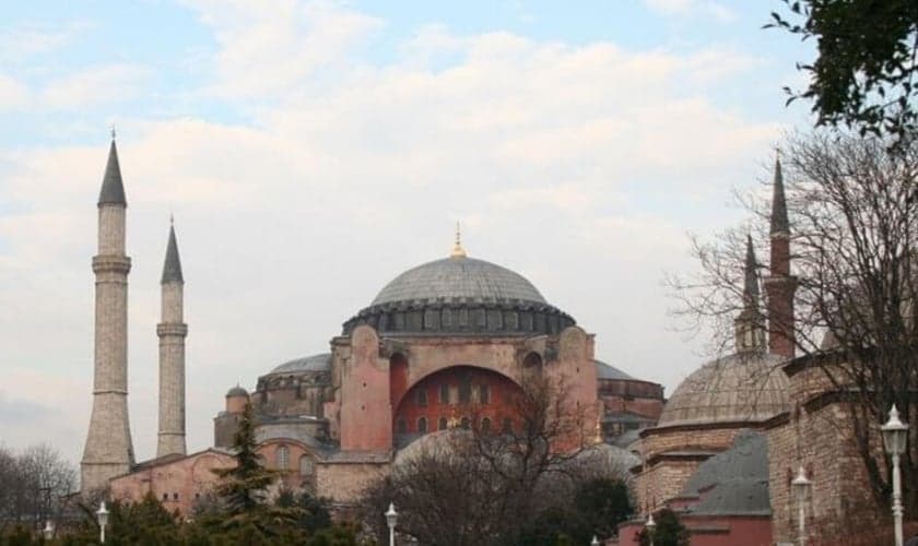 Hagia Sophia, uma igreja em Istambul, foi transformada em mesquita pelo governo turco.