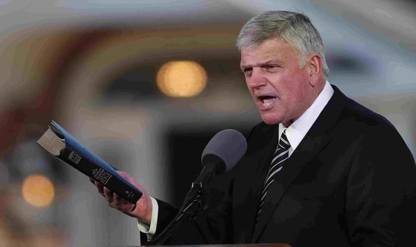 Franklin Graham afirmou que tomou a vacina da Covid-19 e que incentiva os americanos a tomarem também. (Foto: Reprodução).