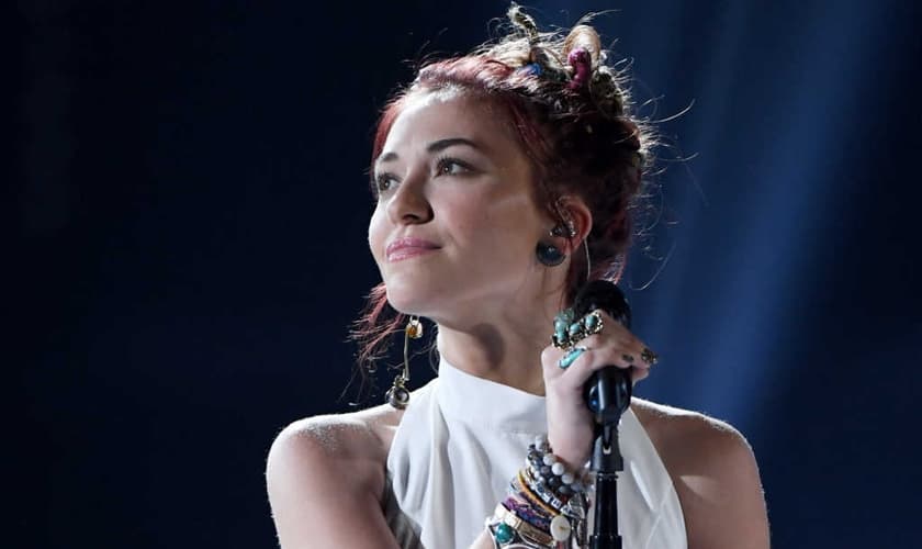 Videoclipe do novo single “Hold on to Me” vai arrecadar fundos para várias entidades de caridade. (Foto: Ethan Miller / Getty Images).