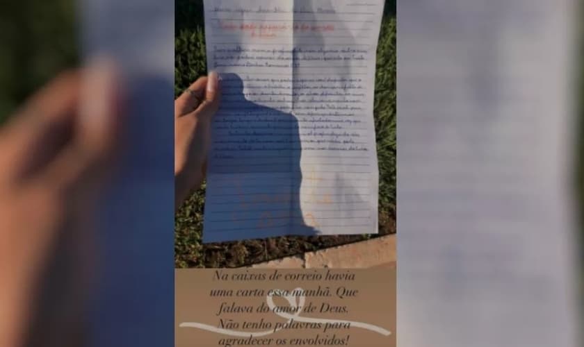 Cartas foram colocadas na caixa de correios de pessoas em isolamento, em São João da Paraúna. (Foto: Reprodução/Instagram)