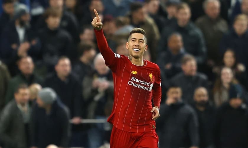 Roberto Firmino durante partida da Premier League entre Tottenham e Liverpool em janeiro de 2020. (Foto: Getty Images/Richard Heathcote)