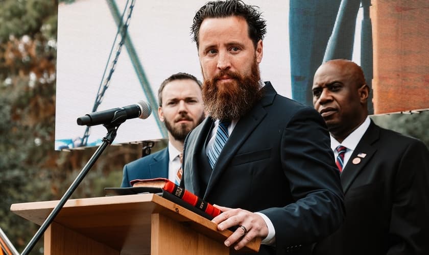 Jeff Durbin é pastor da Igreja da Apologia e ativista antiaborto. (Foto: Reprodução / Facebook)