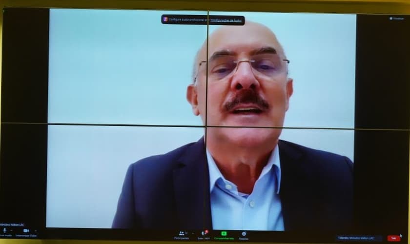 Milton Ribeiro afirmou que governo quer  colocar na legalidade milhares de pais que já praticam o homeschooling no Brasil. (Foto: Pablo Valadares/Câmara dos Deputados)