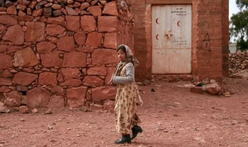 Para punir os cristãos iemenitas, até as meninas podem ser forçadas ao casamento com um muçulmano, já que não existe idade mínima para o matrimônio. (Foto: Portas Abertas)