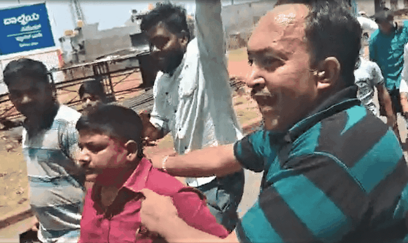 Os criminosos que atacaram e ameaçaram o pastor Brandari não foram punidos. (Foto: Reprodução/YouTube).