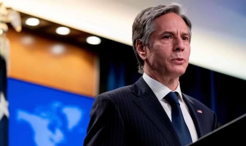 Antony Blinken discutindo o Relatório 2020 sobre Liberdade Religiosa Internacional, no Departamento de Estado em Washington, dia 12 de maio de 2021. (Foto: AFP)