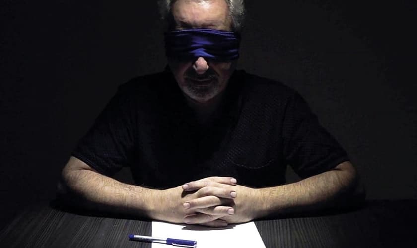 Taher foi mantido preso e interrogado para que denunciasse seus irmãos. (Foto: Open Doors).