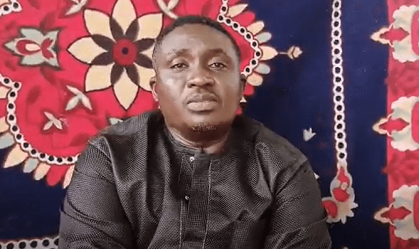 O pastor Polycarp Zongo estava em cativeiro há oito meses. (Foto: Reprodução/MK Reporters Nigéria)