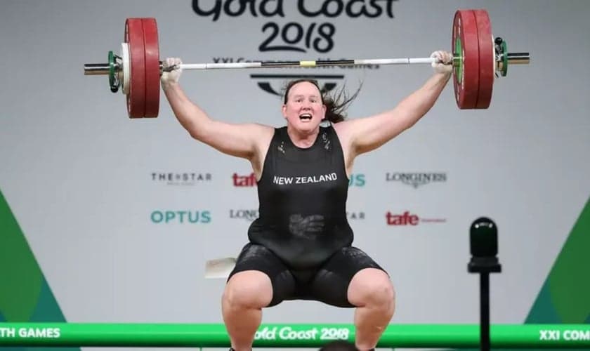 O halterofilista Laurel Hubbard, da Nova Zelândia, será o primeiro atleta transgênero a competir nas Olimpíadas. (Foto: Getty Images)